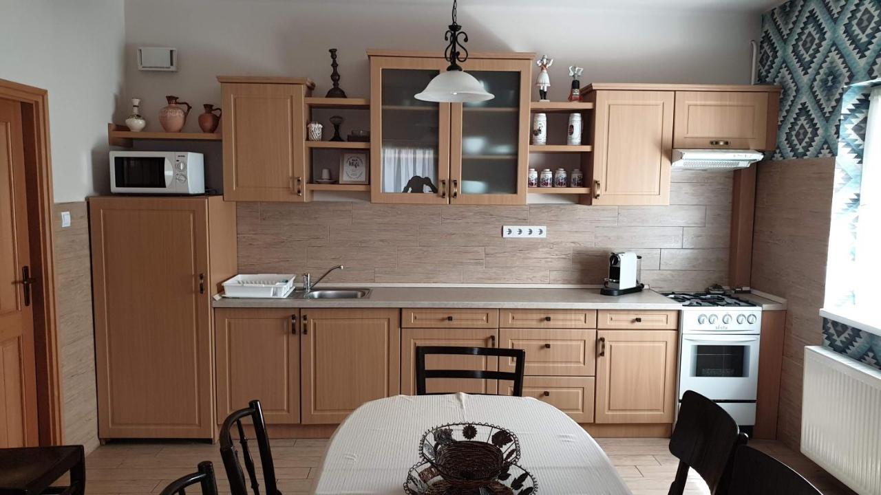 Keller Apartmanok Hajdúszoboszló Екстериор снимка