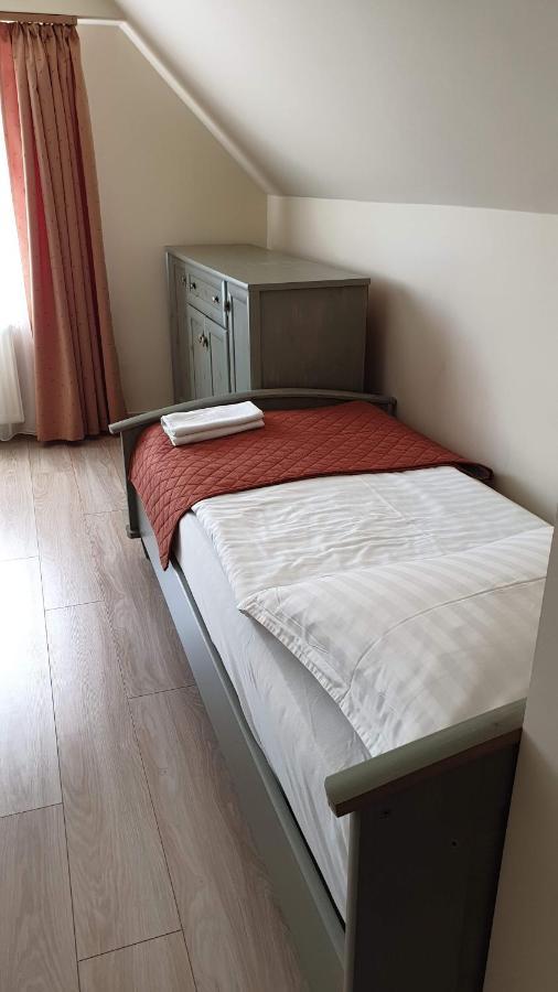 Keller Apartmanok Hajdúszoboszló Екстериор снимка