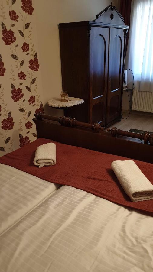 Keller Apartmanok Hajdúszoboszló Екстериор снимка